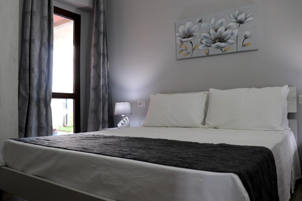 13 Garden Rooms Olbia Zewnętrze zdjęcie